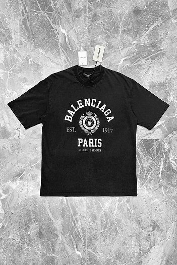 Чёрная оверсайз футболка Balenciaga College est.1917   