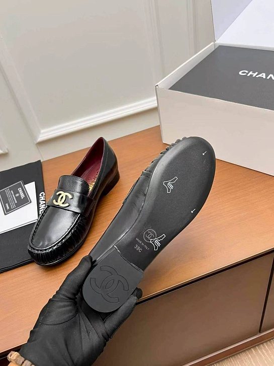 Женские кожаные лоферы Chanel premium
