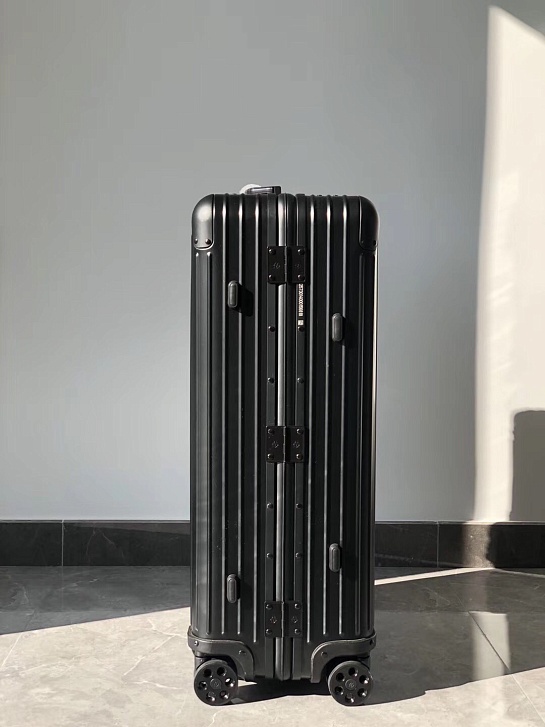 Чемодан Rimowa Aluminum L Premium 76x50x27 см