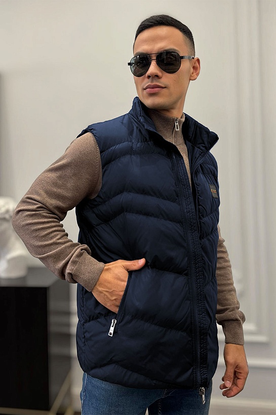 Мужской тёмно-синий жилет Hugo Boss logo-patch