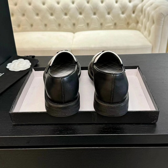 Женские лоферы Chanel Premium - Black / White