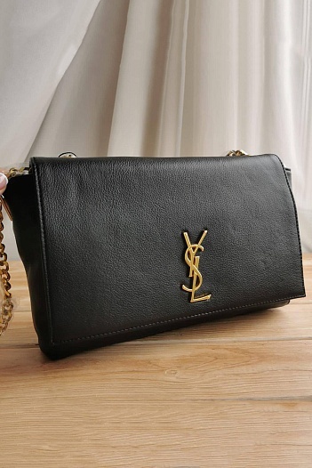 Женская чёрная кожаная сумка Yves Saint Laurent 32x19 см   