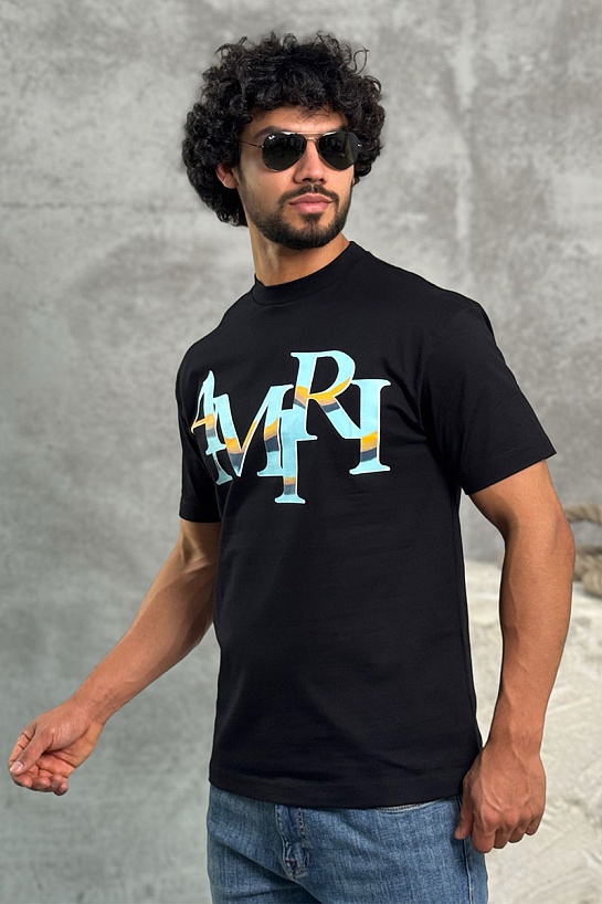 Футболка чёрного цвета Amiri staggered logo