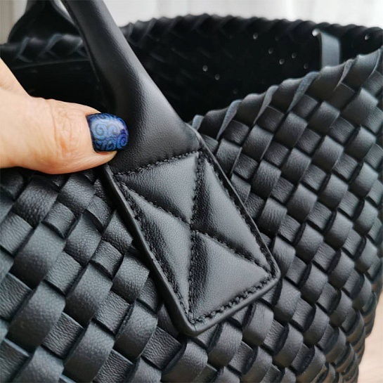 Сумка Bottega Veneta Cabat Intreccio 41x28 см