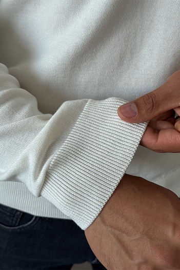 Мужская кофта Tommy Hilfiger белого цвета logo-embroidered   