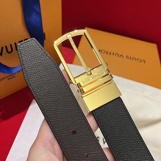 Кожаный ремень Louis Vuitton Taig premium