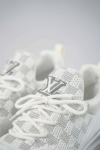 Текстильные кроссовки Louis Vuitton белого цвета   