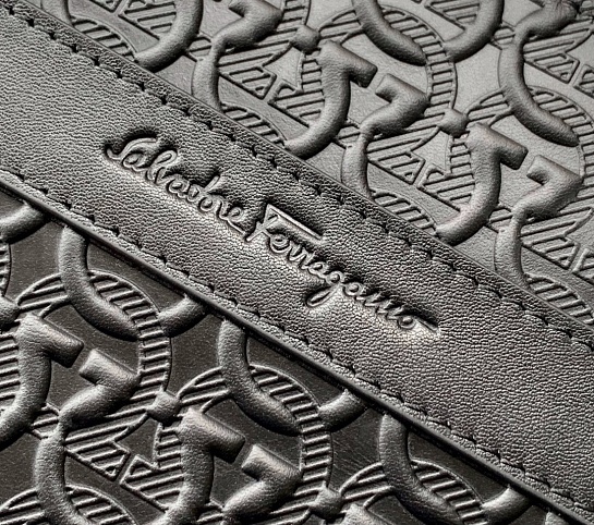 Кожаный портфель Salvatore Ferragamo Gancini Premium 39x28.5x7 см