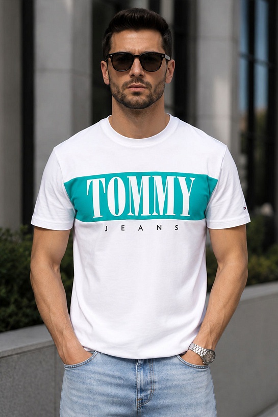 Мужская футболка Tommy Hilfiger белого цвета