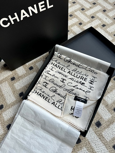 Платок Chanel Allure premium 87x87 см   