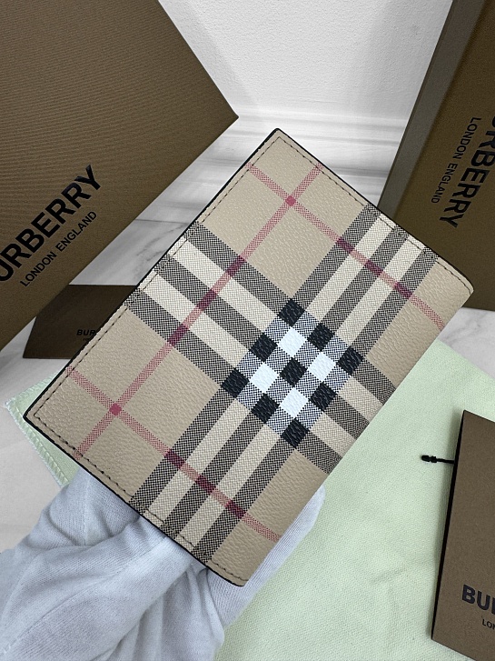 Кожаная обложка для паспорта Burberry Check Premium 14x10x2 см