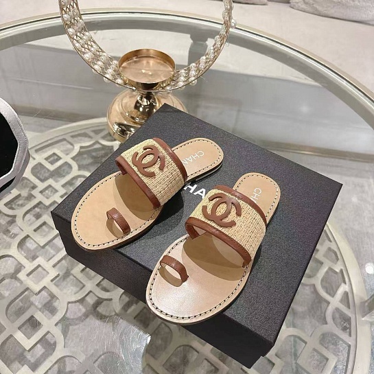 Женские кожаные шлёпанцы Chanel premium