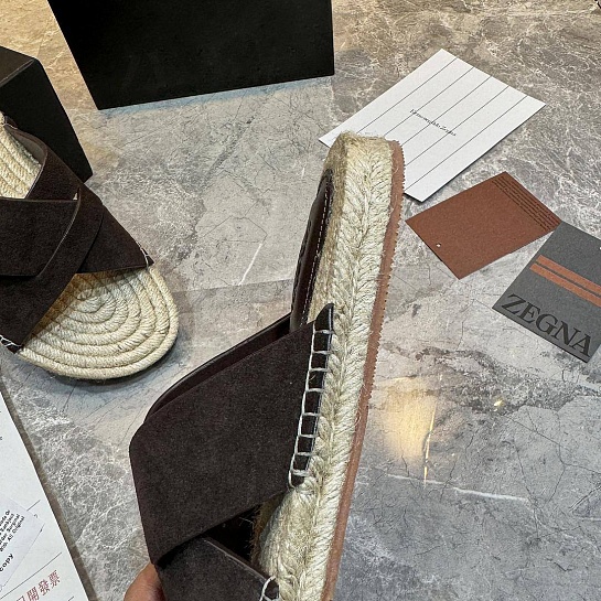 Мужские шлёпанцы Ermenegildo Zegna suede - Brown