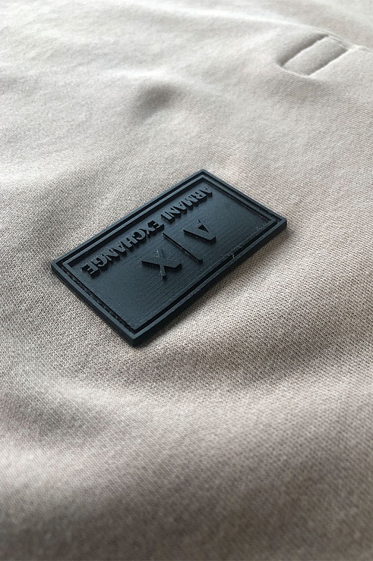 Мужское бежевое поло Armani Exchange rubber logo