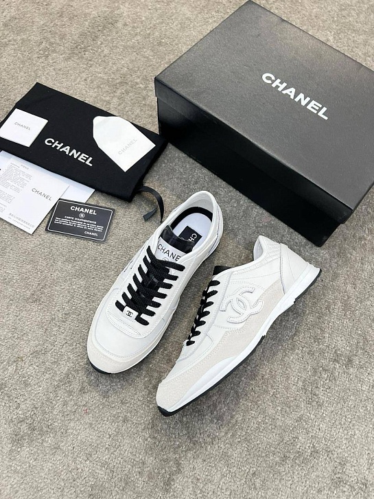 Женские кожаные кроссовки Chanel premium - White