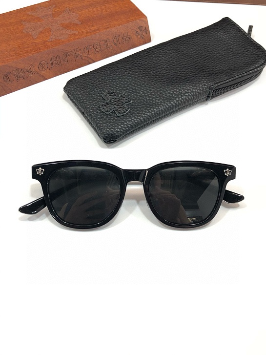 Солнцезащитные очки Chrome Hearts