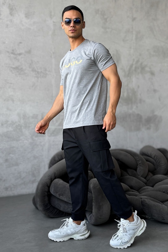 Мужская серая футболка Hugo Boss