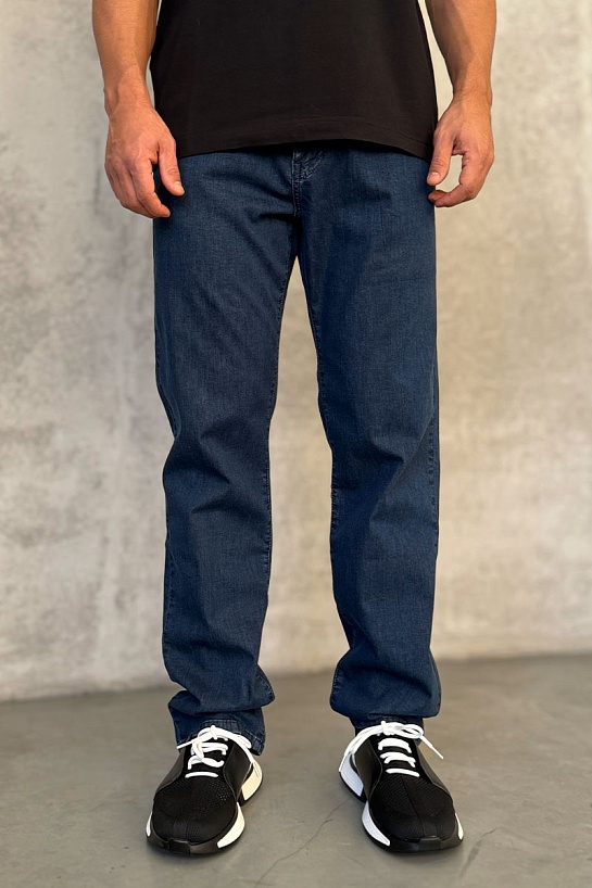 Мужские джинсы светло-синего цвета Brioni regular fit