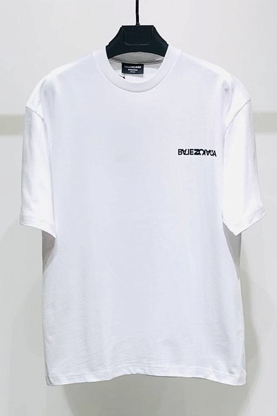 Белая оверсайз футболка Balenciaga