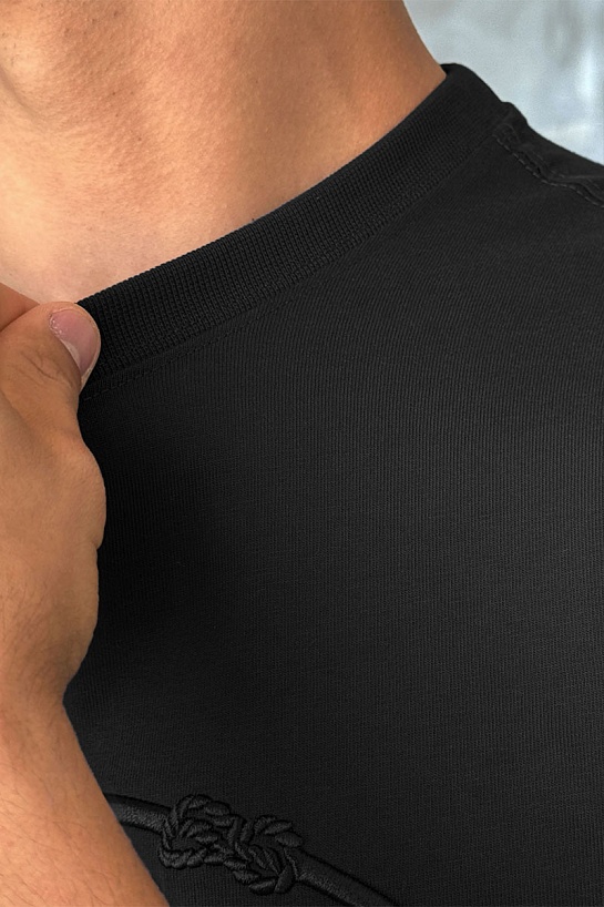 Футболка чёрного цвета Prada logo-embroidered