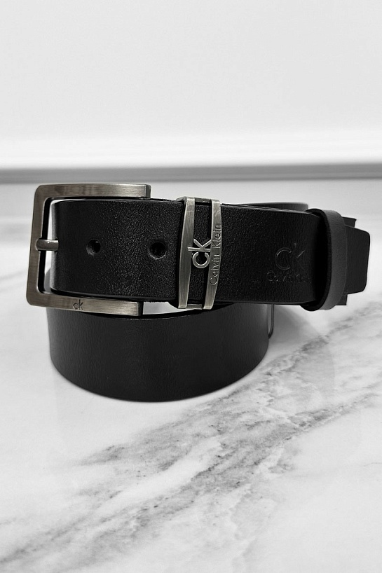 Мужской кожаный ремень Calvin Klein чёрного цвета
