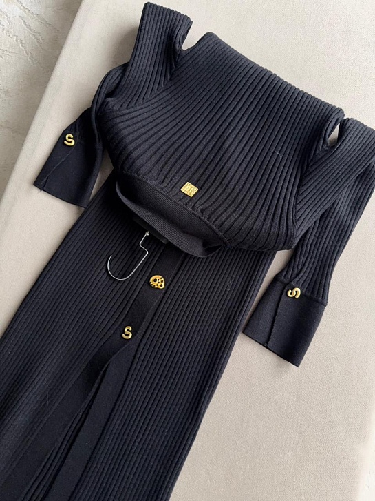 Женское трикотажное платье Schiaparelli чёрного цвета