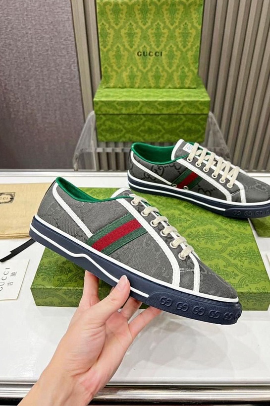 Мужские серые кроссовки Gucci GG Monogram