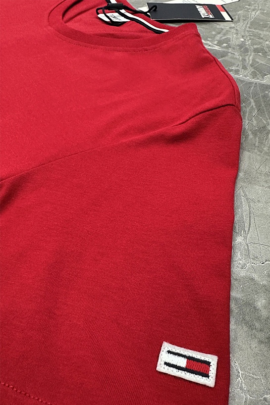 Красная футболка Tommy Hilfiger New York City