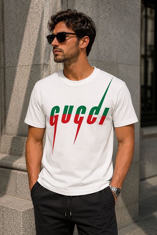 Белая оверсайз футболка Gucci Blade print