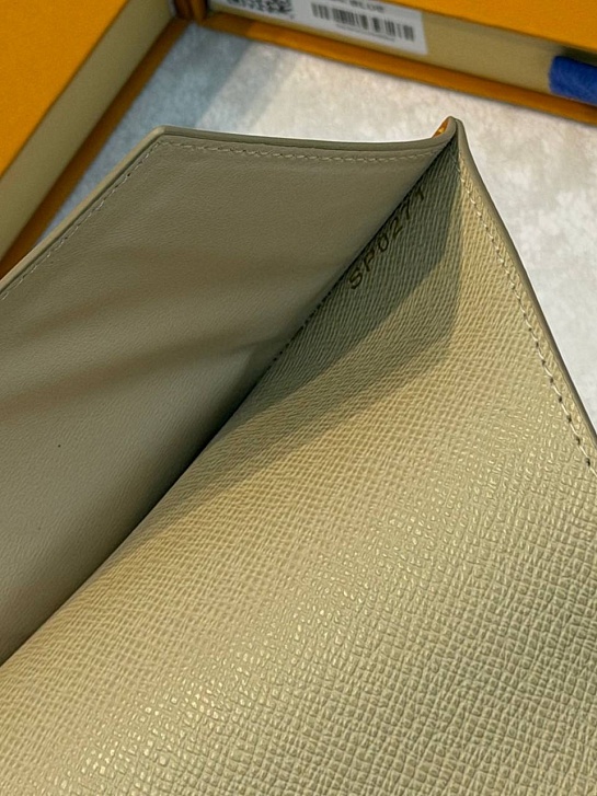 Кожаная обложка для паспорта Louis Vuitton Sand Beige premium 14x10x2.5 см