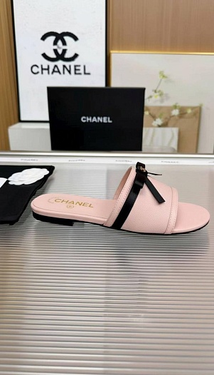 Женские кожаные шлёпанцы Chanel premium   