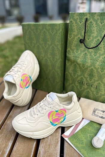 Женские кожаные кроссовки Gucci Rhyton Heart - Beige   