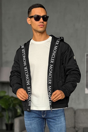 Мужская ветровка Moncler чёрного цвета   