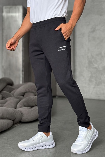 Чёрные спортивные штаны Moncler   