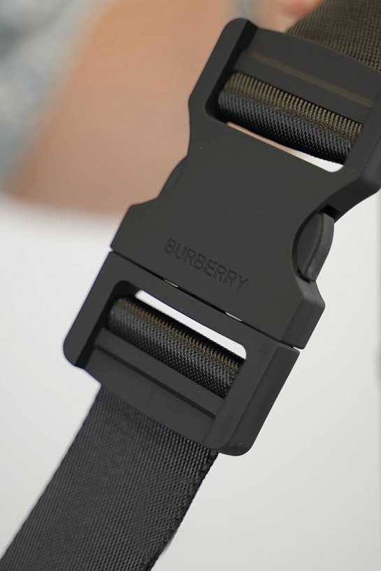 Нейлоновая сумка на пояс Burberry Premium 30x16x6 см