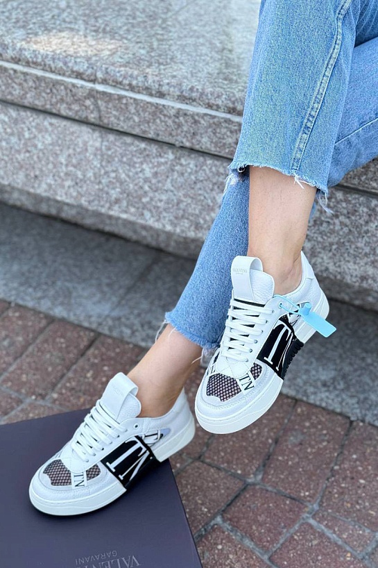 Женские комбинированные кроссовки Valentino "VLTN" - White / Black