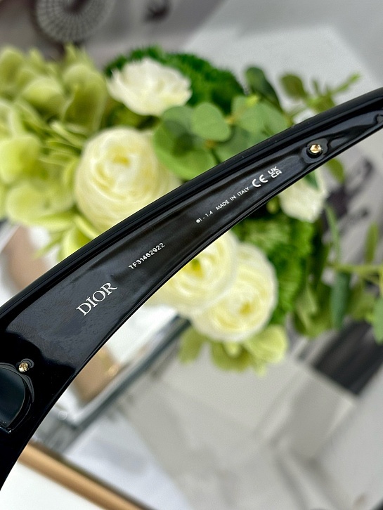 Солнцезащитные очки Dior Very