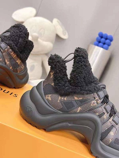 Женские кожаные кроссовки с мехом Louis Vuitton Archlight   