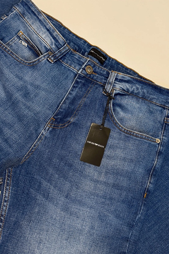 Мужские джинсы Emporio Armani синего цвета