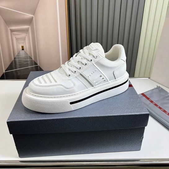 Мужские комбинированные кроссовки Prada