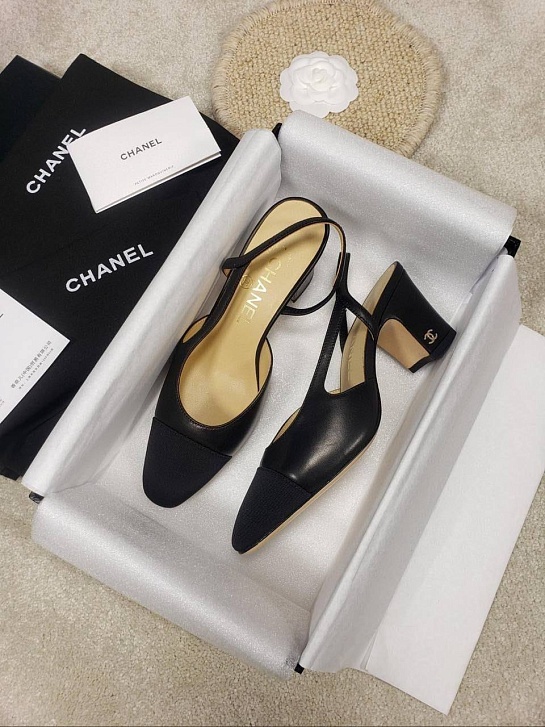 Женские кожаные туфли на каблуке Chanel premium