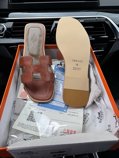 Женские кожаные шлёпанцы Hermes Oran   