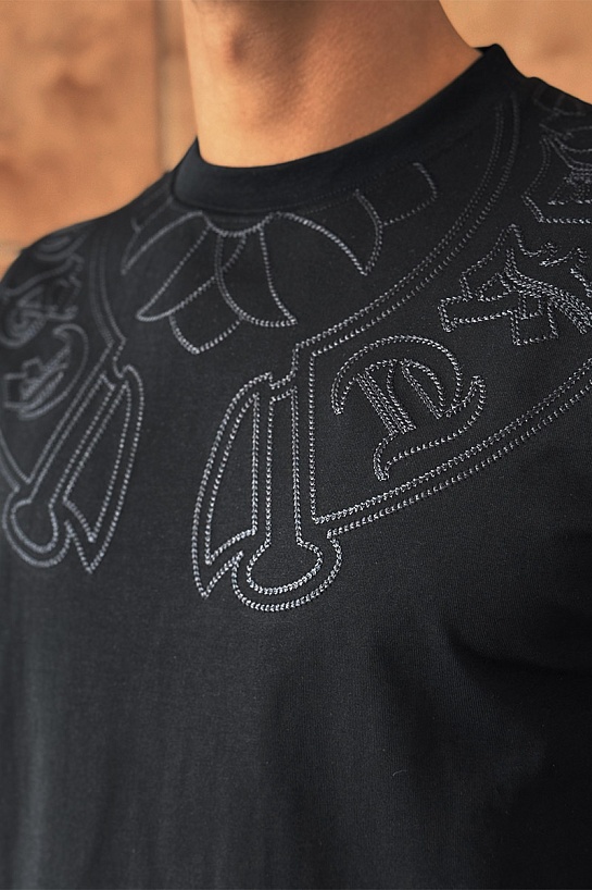 Чёрная оверсайз футболка Gothic logo