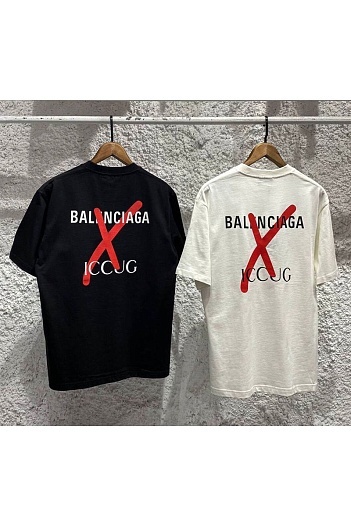 Белая оверсайз футболка Balenciaga Collaboration   