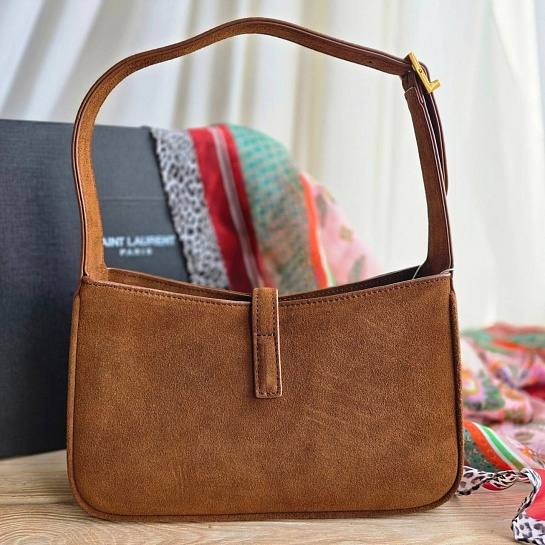 Женская замшевая сумка Yves Saint Laurent 25x13 см