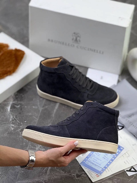 Замшевые кроссовки с меховой стелькой Brunello Cucinelli