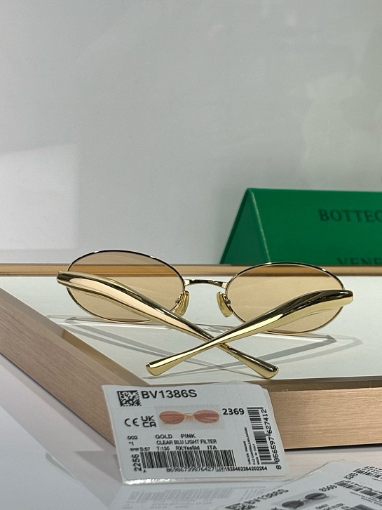 Солнцезащитные очки Bottega Veneta Sardine Oval