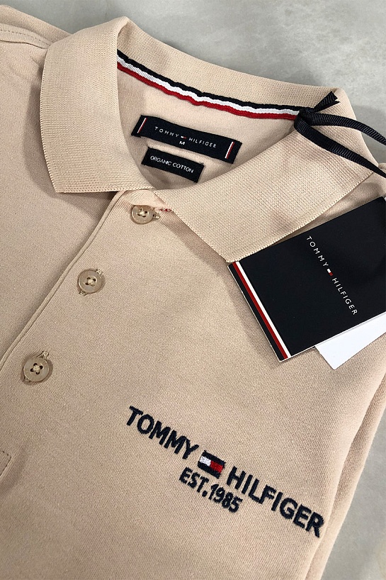 Бежевое мужское поло Tommy Hilfiger est.1985