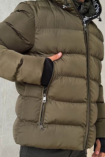 Утеплённая куртка оливкового цвета Moncler logo-patch   