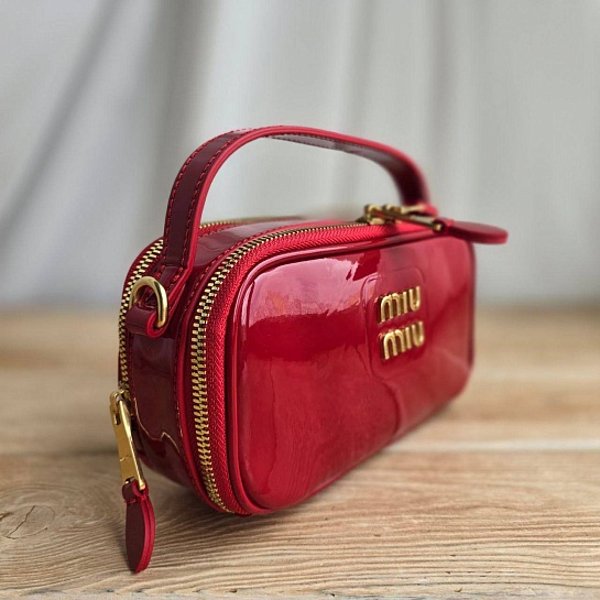 Женская лакированная сумка MIU MIU 20x12 см - Red